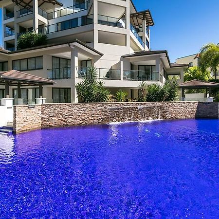 Grand Mercure Allegra Hervey Bay Bagian luar foto The pool at the W Hotel