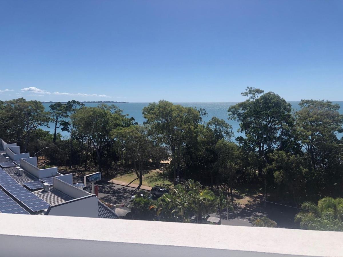 Grand Mercure Allegra Hervey Bay Bagian luar foto View of Moreton Bay from the University of Queensland St Lucia campus