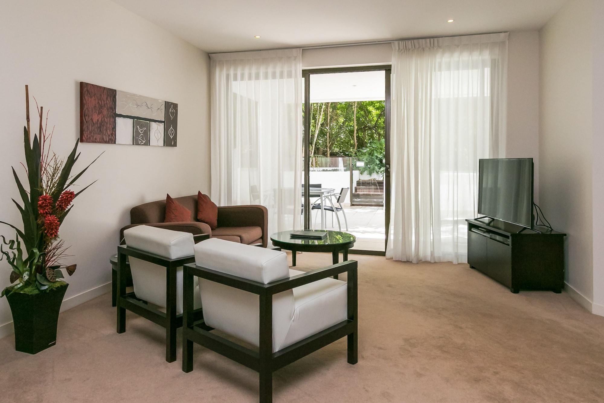 Grand Mercure Allegra Hervey Bay Bagian luar foto A living room