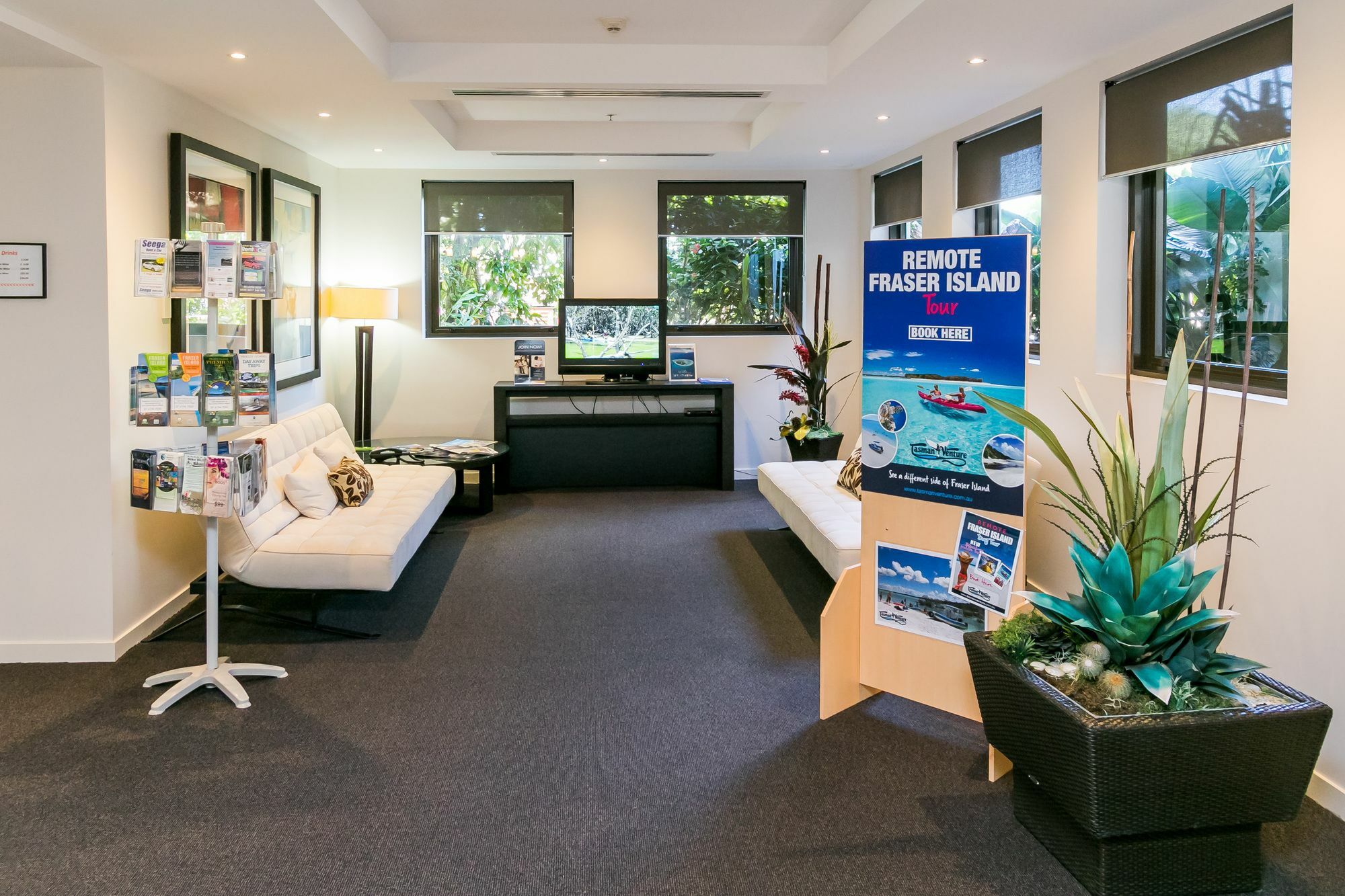 Grand Mercure Allegra Hervey Bay Bagian luar foto Fraser Island Visitor Centre
